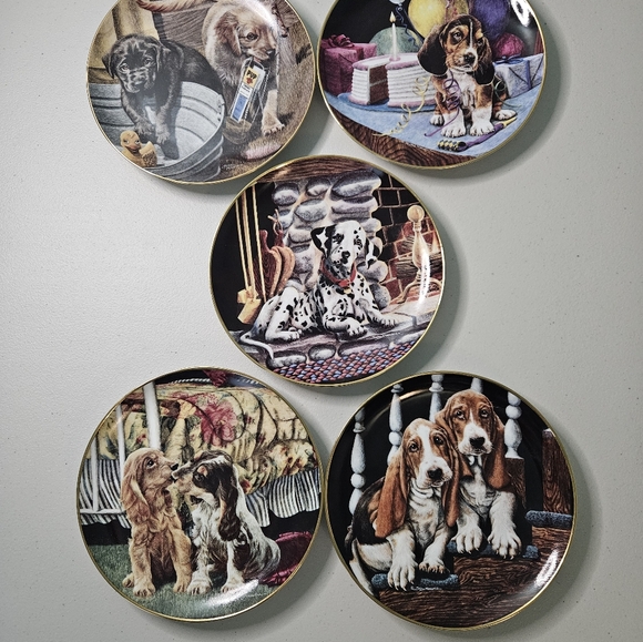 Set of 5 limited edition Love Puppies Plates. - Picture 2 of 10